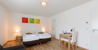 Hotel Messeschlaf - Düsseldorf - Bedroom