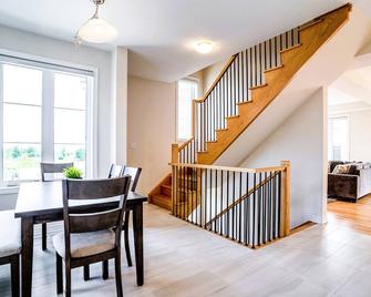 Wow! Super Clean & Newly Built Townhouse! - Brampton
