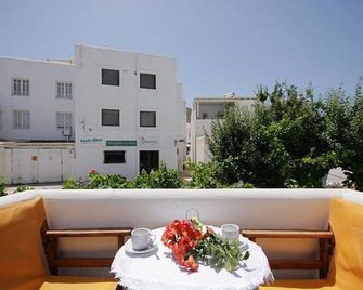 Jasmine - Parikia - Балкон