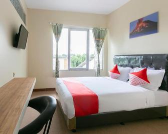 Super OYO Collection O 3130 D'valley View - Lembang - Slaapkamer