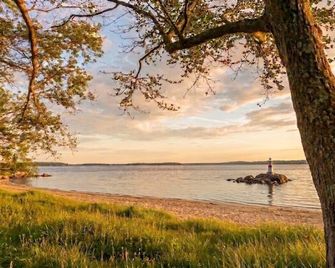 Lake View Loft - Port Severn