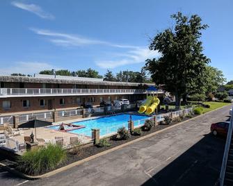 South Shore Inn - Sandusky - Bể bơi