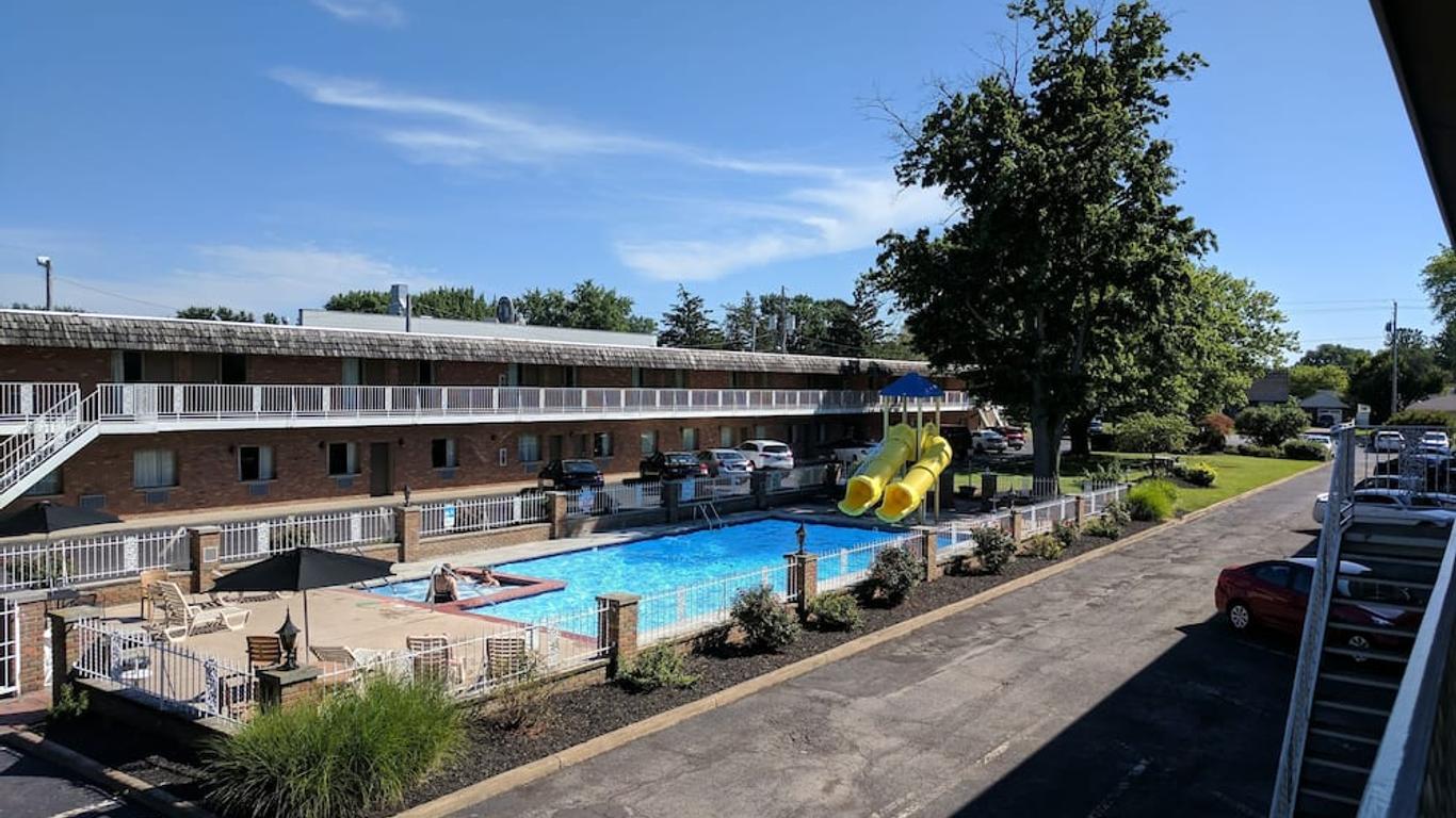 South Shore Inn