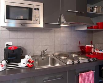 Lacroma Aparthotel - Grado - Kitchen