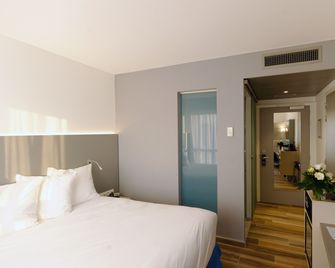 Colmar Hotel - Colmar - Bedroom