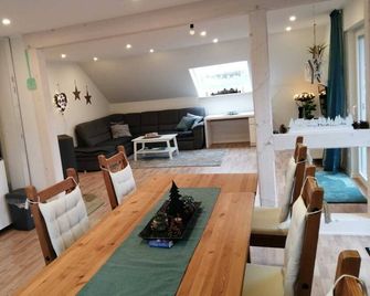 Vacation apartment Landblick Freshly renovated - Medebach - Jadalnia