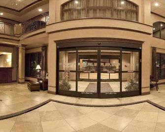Holiday Inn Express & Suites Cape Girardeau I-55 By IHG - Cape Girardeau - Lobby