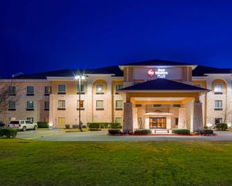 Best Western Plus Christopher Inn & Suites - Forney - Edificio