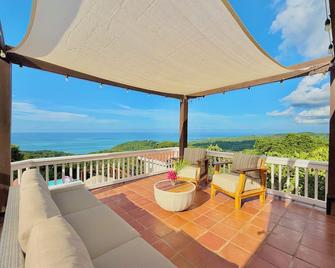 Main House @ Casa Promesa, Second Bight Area - French Harbor - Balcon