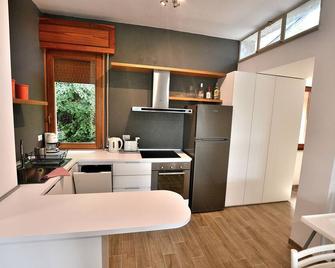 Residenza Candor With Pool - Malcesine - Cocina