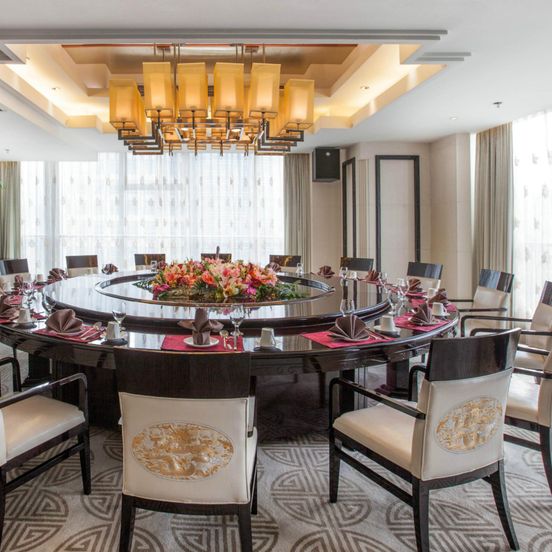 Holiday Inn Beijing Focus Square By IHG image 1