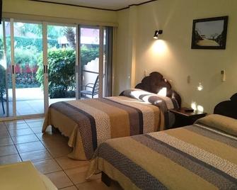 Hotel Mangaby - Playa Hermosa - Bedroom