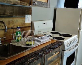 Overlook Inn & Cabins - Clearwater