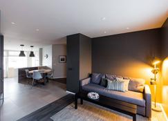 Acco Luxury Apartments - Akureyri - Wohnzimmer