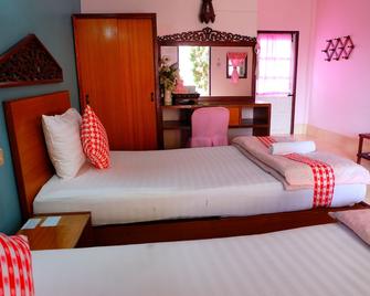 P Resort Hotel - Kamphaeng Phet - Bedroom
