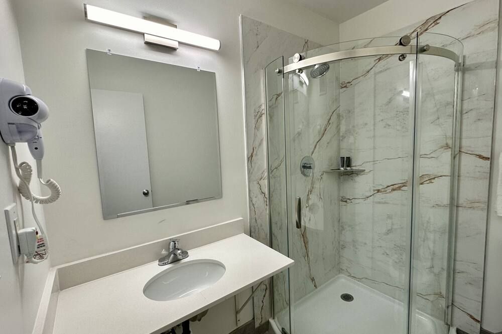 Royal Inn And Suites Charlotte Airport - Charlotte - Baño