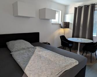 Waldstadt Charme Hideaway - Karlsruhe - Habitación