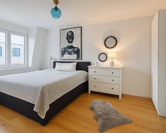 Penthouse Über den Dächern der Leipziger City Luxus Dachterrasse/ Kamin/grill - Leipzig - Habitación