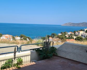 Apartment In Llança Very Close To The Beach - Llançà - Balcon
