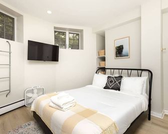 Back Bay Simple Studio Apartment - Boston - Camera da letto