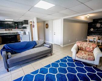 Private Home located at Lake Herrington - Lancaster - Sala de estar