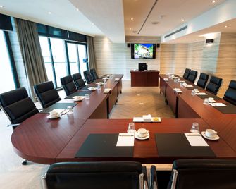 Van der Valk Theaterhotel Almelo - Almelo - Sala de reuniones