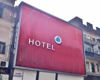 Hotel Manila - Ahmedabad - Bina