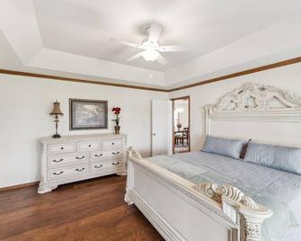 Tranquil 3 bedroom home in South Pryor AC,Wifi - Pryor