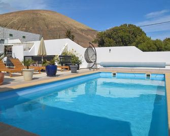 Ga7colores - San Bartolomé - Pool