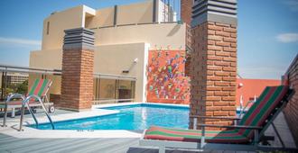 Kube Apartments Express - Cordoba - Pool