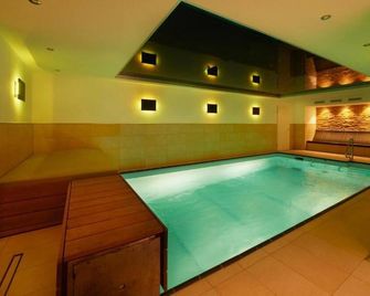 Burg-Hotel - Obermoschel - Pool