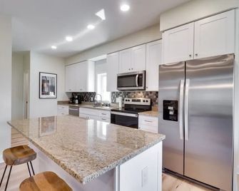 Pet-Friendly Basye Vacation Rental With - Basye - Cocina
