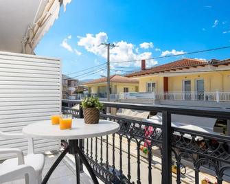 Mary Hotel - Thasos Town - Balcón