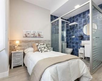 Urban Sabadell - Sabadell - Schlafzimmer