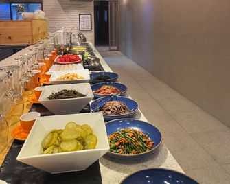 Hotel Elora - Yongin