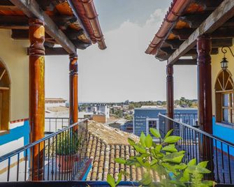 Mesón De Los Ángeles - Comitán - Balkon