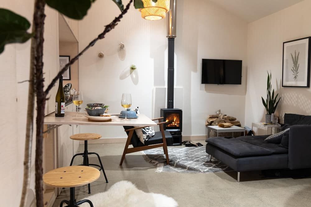 Fernwood - Clifden - Living room