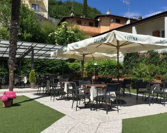 Stella D'Oro - Hotel & Apartments - Tremosine - Patio