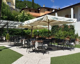 Stella D'Oro - Hotel & Apartments - Tremosine - Patio
