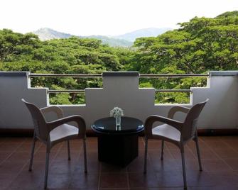 Hotel Lans - Digana - Balcón