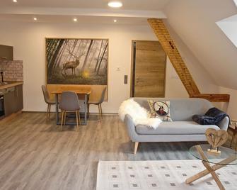 Dom-i-Ziel Apartments - Sankt Blasien - Wohnzimmer