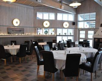 Villa Gladtjärn - Smedjebacken - Restaurante