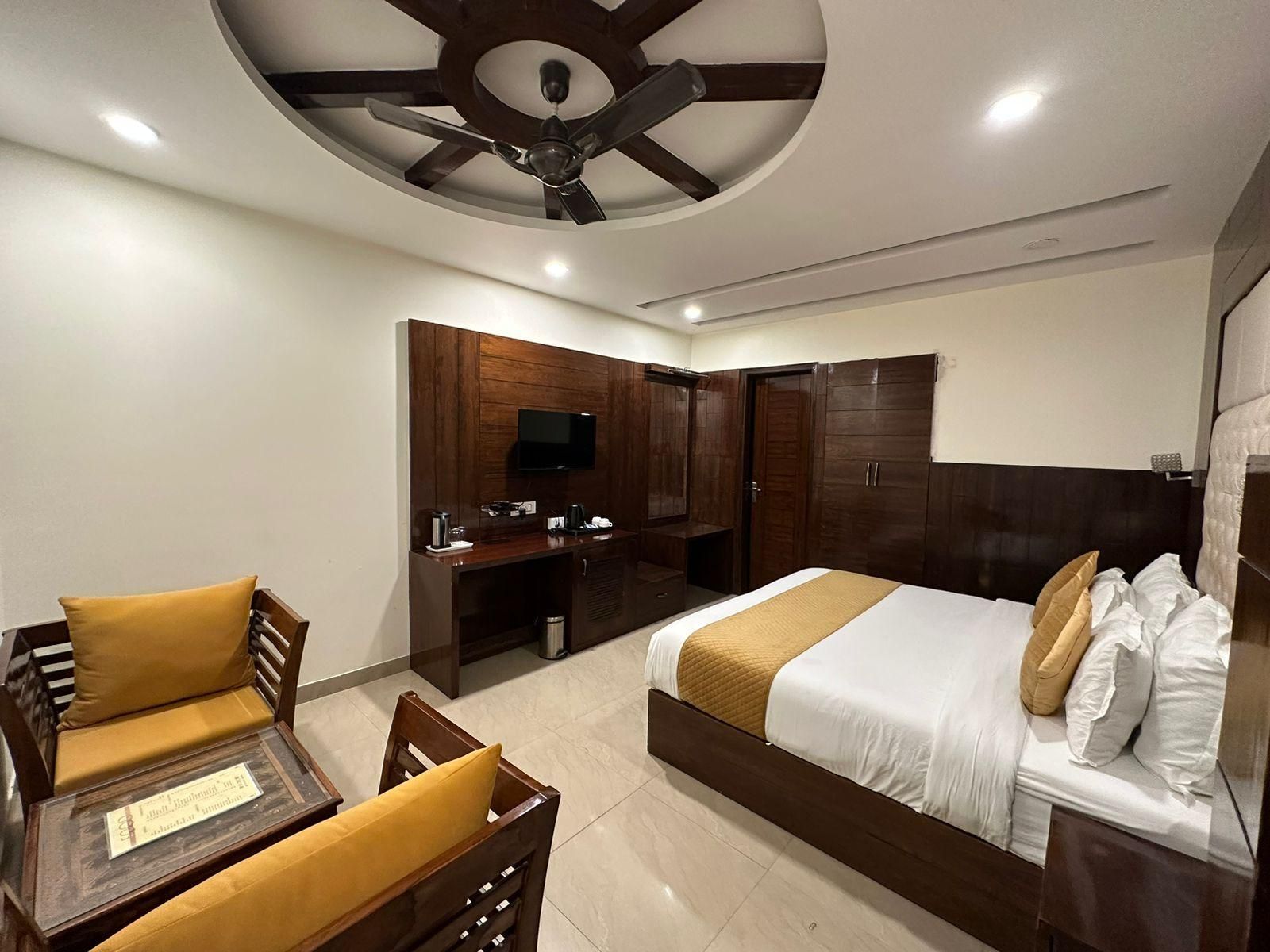 Hotel Blue Orchid - Zerakpur - Slaapkamer