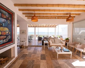 Atoq Paracas Reserva - פאראקס - דלפק קבלה