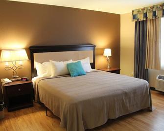 Green Acres Hotel - Pittsfield - Bedroom