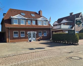 Hotel-Pension Friesenruh - Bensersiel - Gebouw