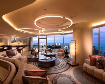 Conrad Manila - Pasay - Lounge