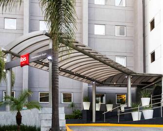 ibis Guadalajara Expo - Guadalajara - Building
