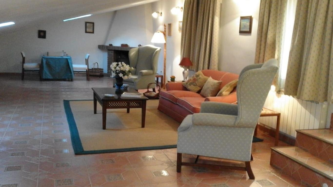 Hostal Rural Cumbres De Castilla