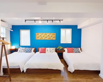 Douce - Ginowan - Schlafzimmer